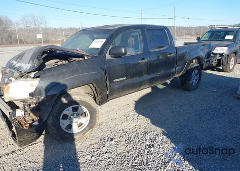 2009 Toyota Tacoma Base V6 z USA, uszkodzony, nr VIN 3TMMU52N49M014117